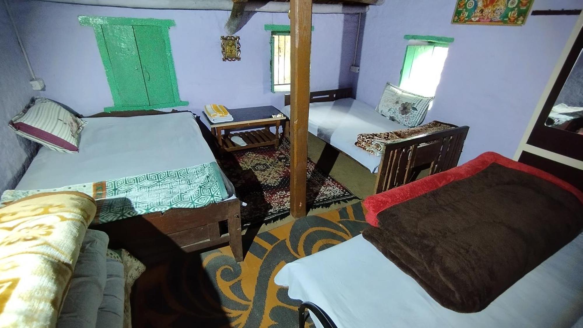 Dwarahat Village Farmstay- Babaji'S Cave الغرفة الصورة