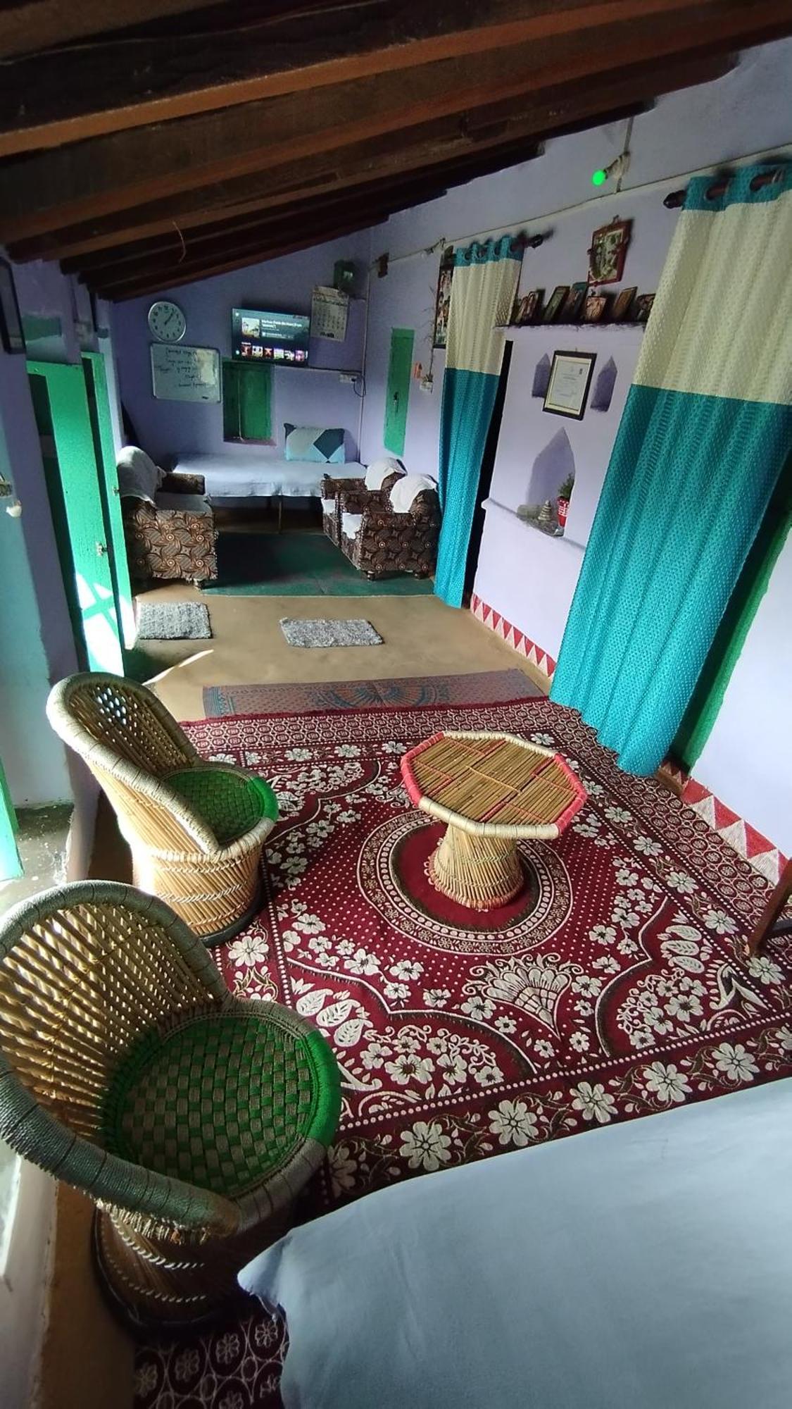 Dwarahat Village Farmstay- Babaji'S Cave الغرفة الصورة