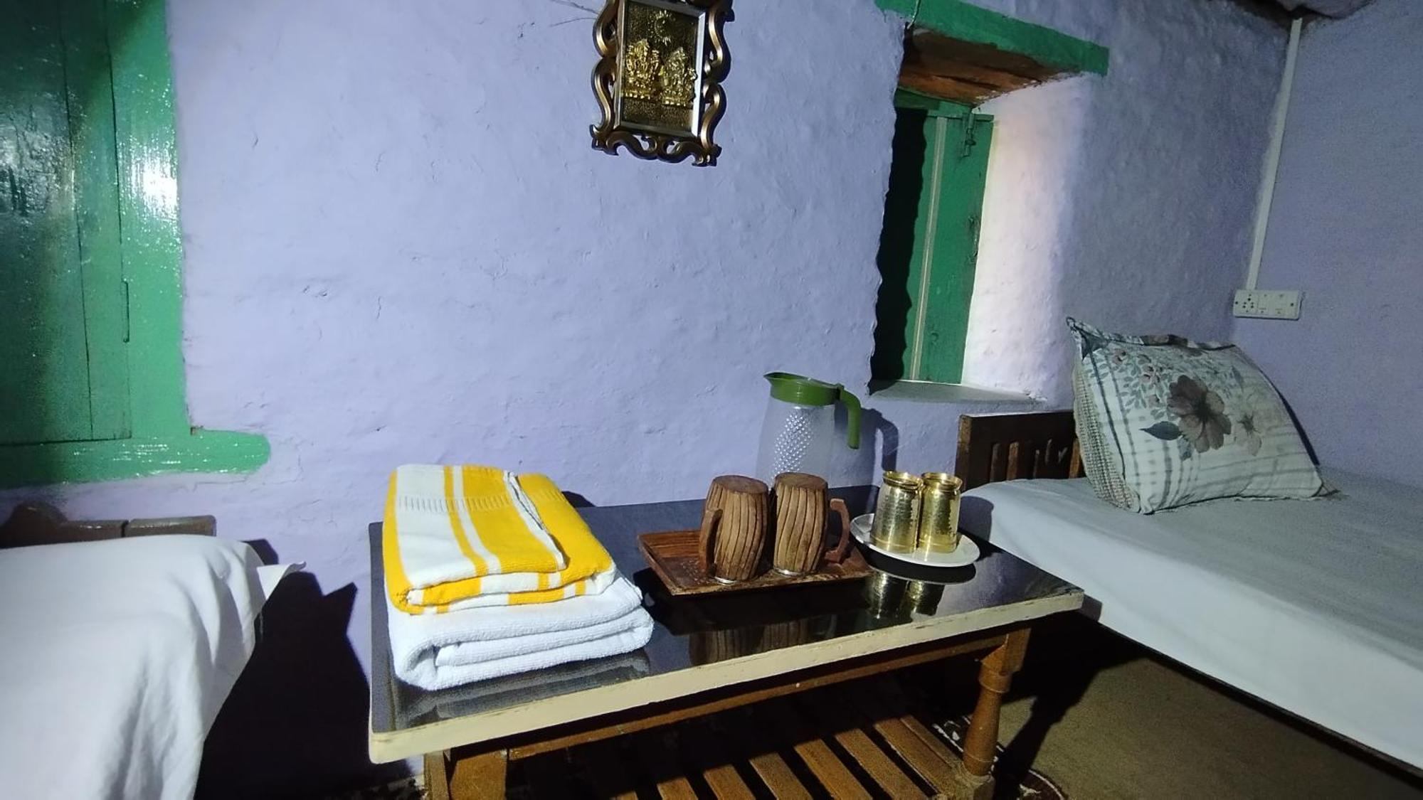 Dwarahat Village Farmstay- Babaji'S Cave الغرفة الصورة